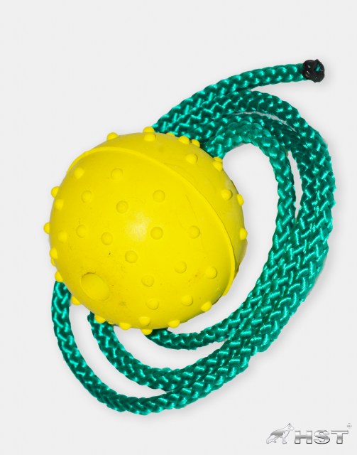 A 053 PELOTA DURA CON CUERDA 6 CM